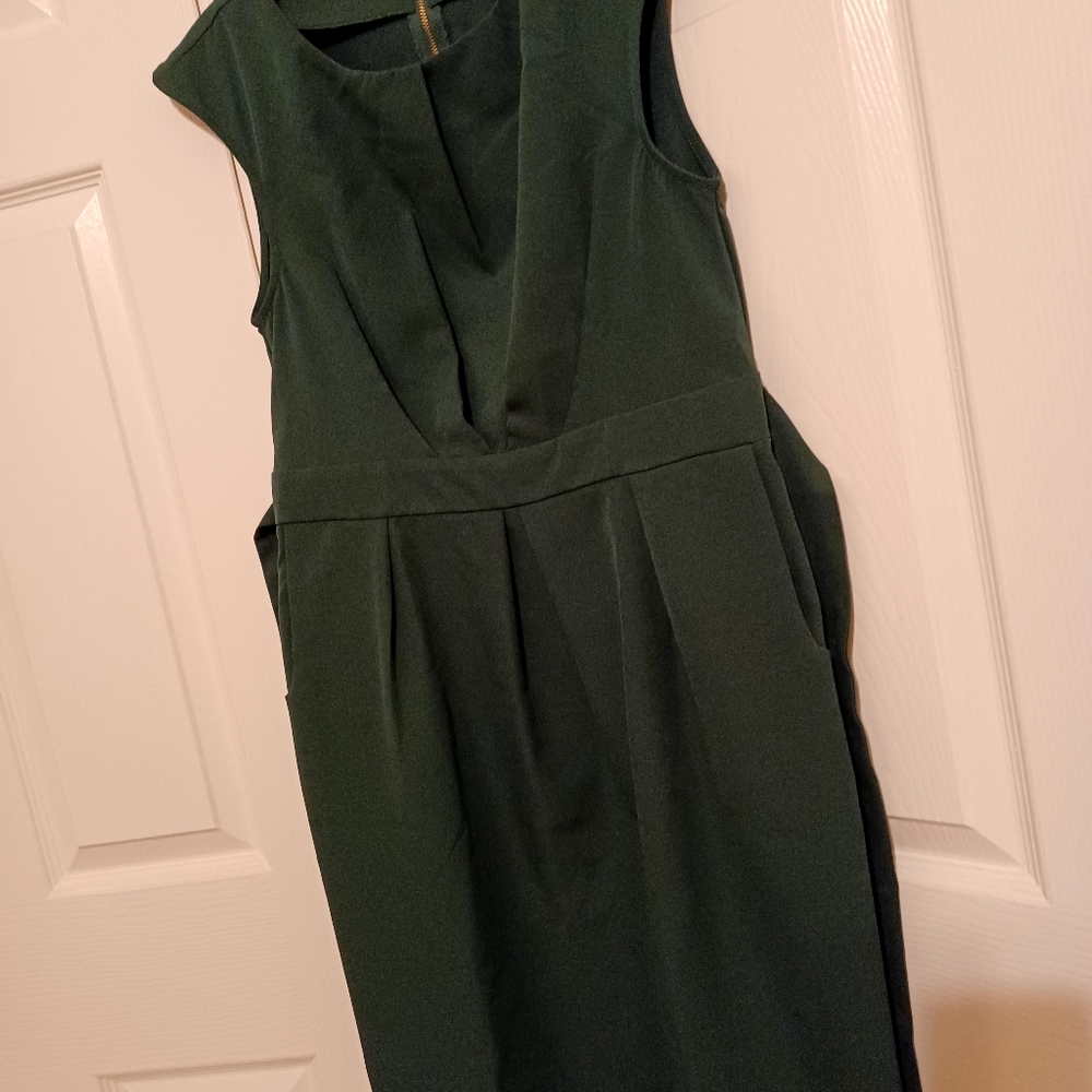Dress - Picture 5 of 6
